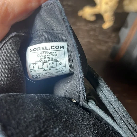 Sorel Farah short, black, suede ankle boot size 9 - Picture 9 of 10